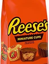 REESE'S Miniatures Milk Chocolate Peanut Butter Cups Candy, Easter, 35.6 oz Bulk Party Bag