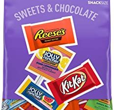 REESE'S, KIT KAT and JOLLY RANCHER Sweets and Chocolate Assortment Snack Size Candy, Individually Wrapped, 34.19 oz Party Bag