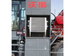 Hot Selling Hydrostatic Drive Cutting Sugarcane Harvester